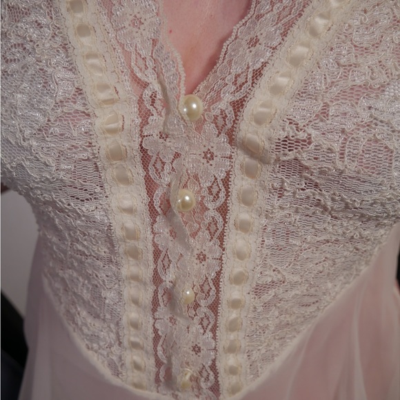 Pauline's Trousseau White Sheer Camisole
New With Tags Circa 1980s - Picture 5 of 6